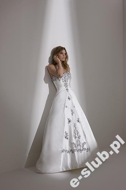 Pure Bridal Model 9565